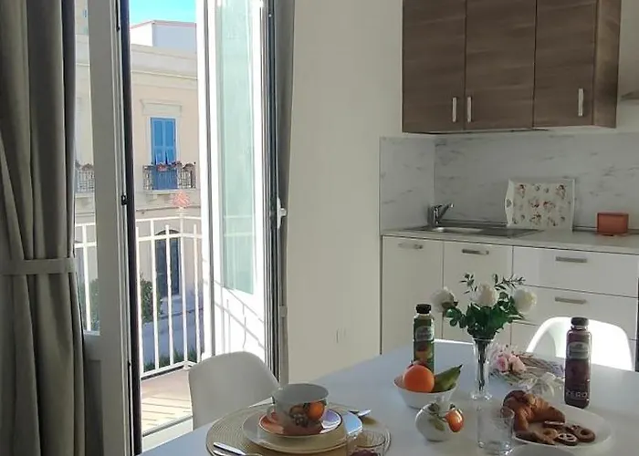 Bianco Ibleo 度假居 *